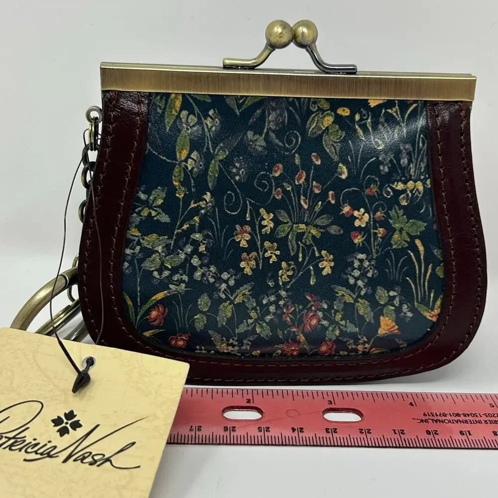 NWT Patricia Nash Bella Tuscan Fields Kisslock Coin Purse - Picture 2 of 6
